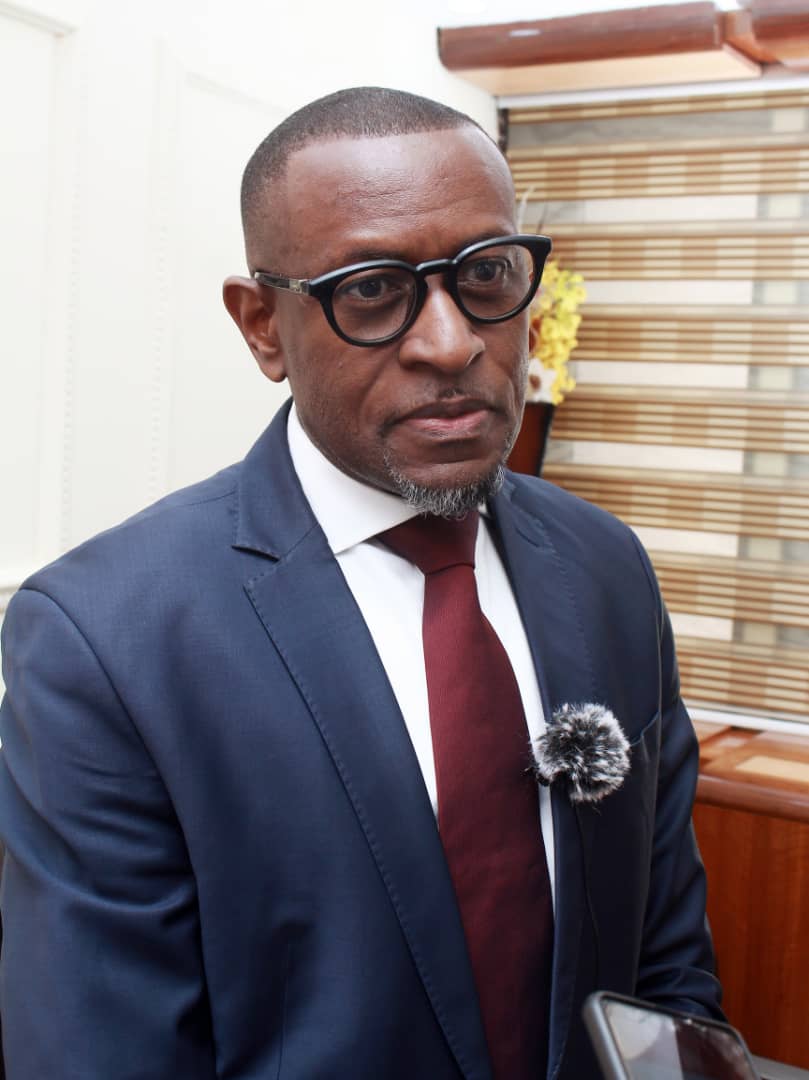 Directeur Général, Éric Épée